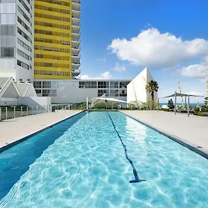 https://air-on-broadbeach.queenslandhotels.net